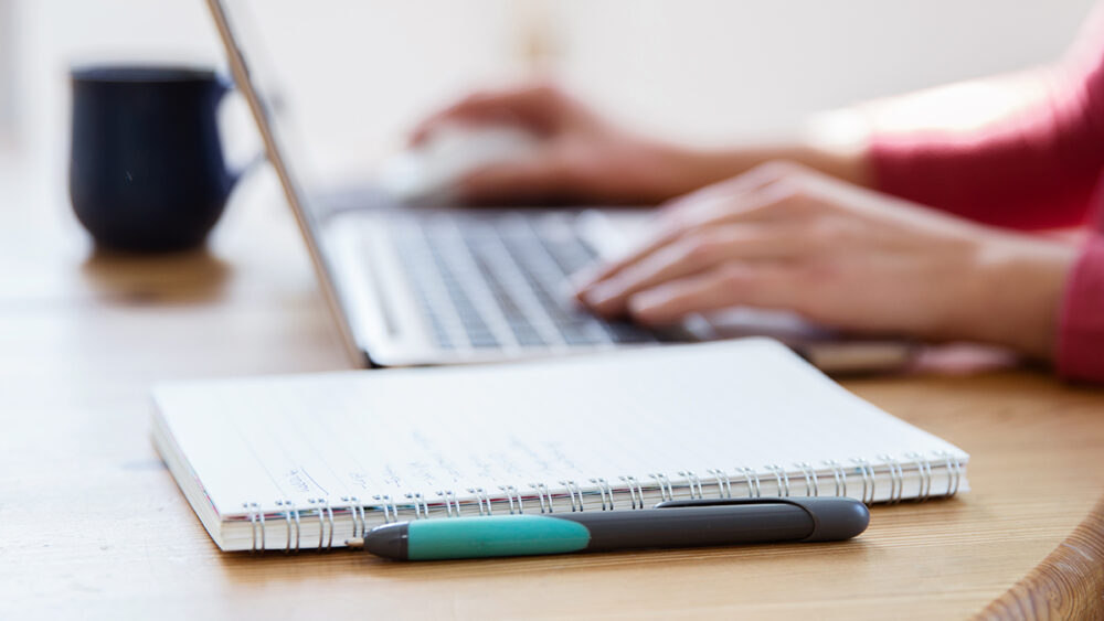 Content, der Kunden überzeugt: 5 Storytelling-Prinzipien für deine Website